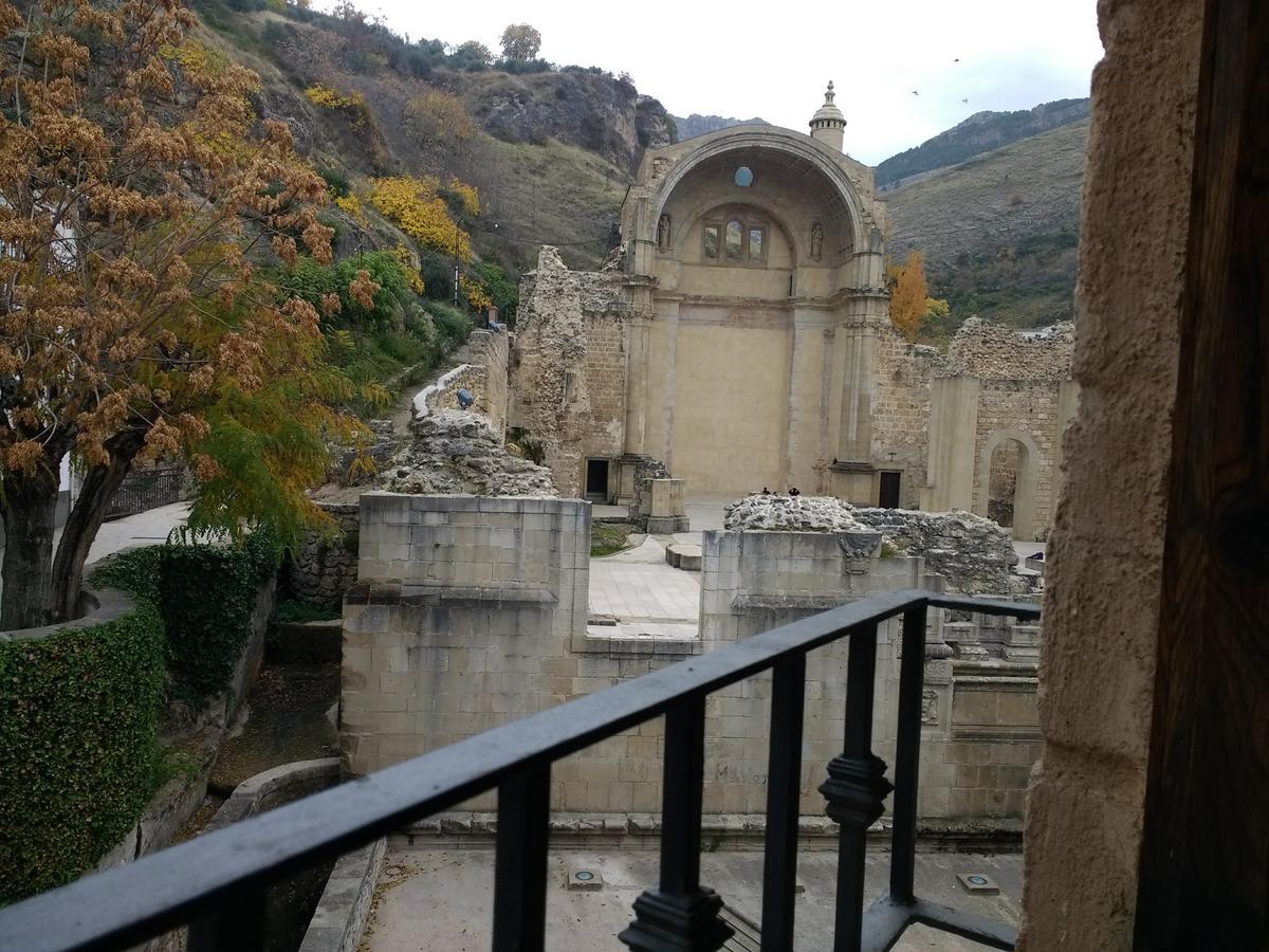 Apartamentos Asador De La Plaza Vieja Cazorla Exteriör bild
